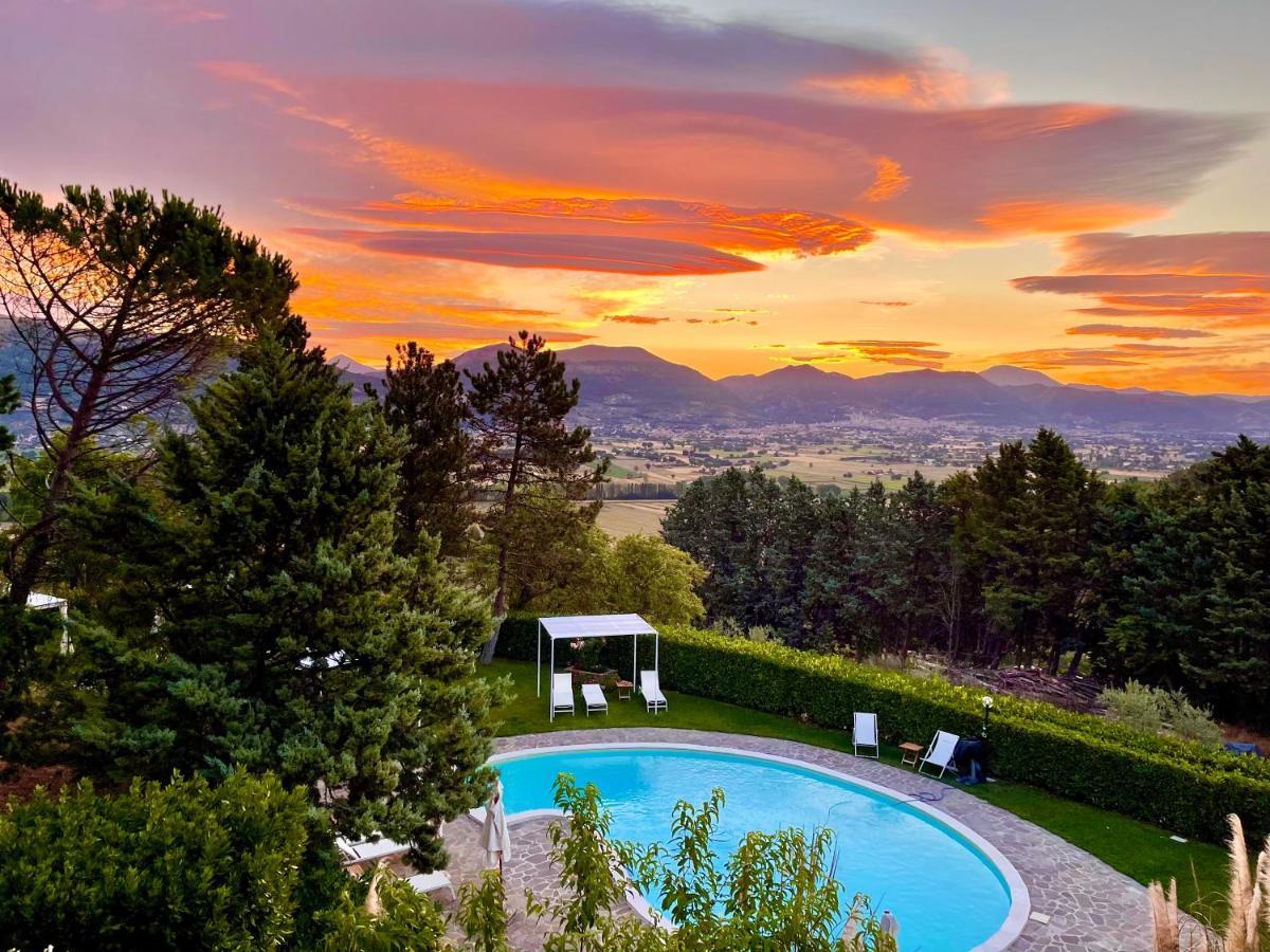 La Panoramica Gubbio: Charming Self-Catering Retreat Villa Exterior photo